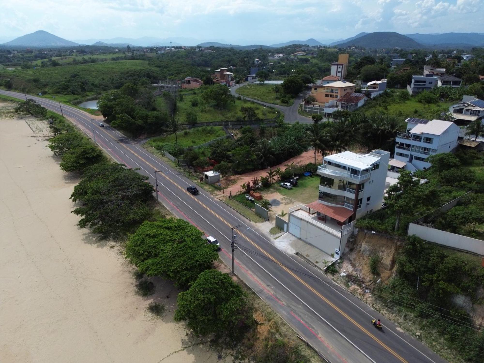 Ipe Amarelo - Frente Ao Mar Na Praia De Meaipe, Guarapari Buitenkant foto
